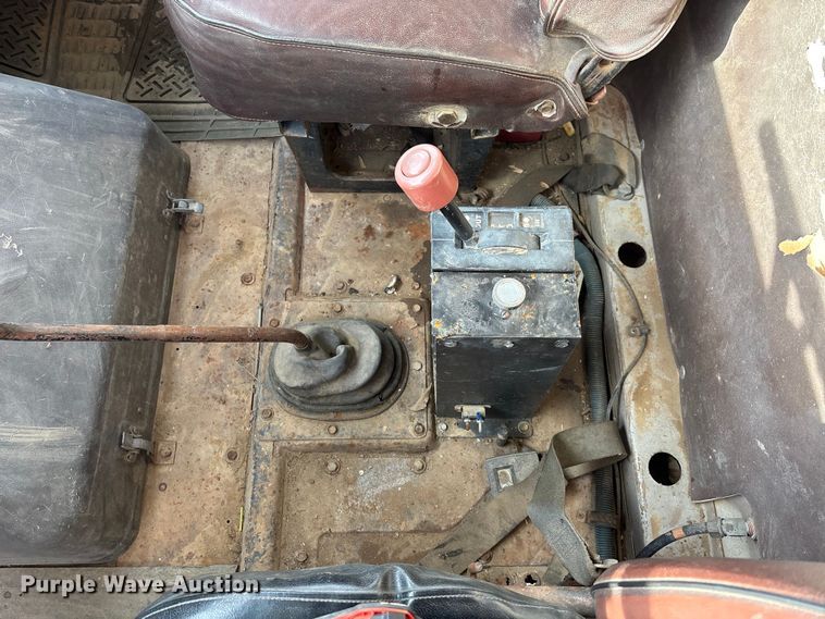 image for item EV3326 1985 International 1954 dump truck