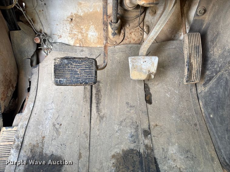 image for item EV3326 1985 International 1954 dump truck