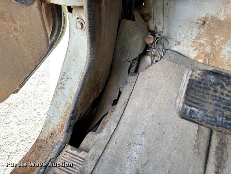 image for item EV3326 1985 International 1954 dump truck