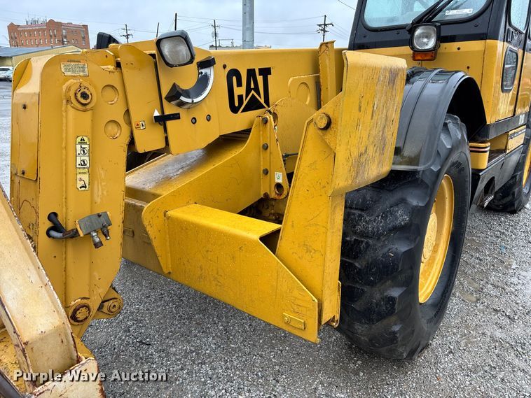 image for item EV3332 1998 Caterpillar TH103 Telehandler