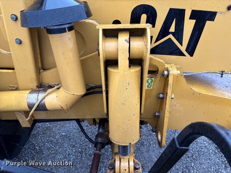 image for item EV3332 1998 Caterpillar TH103 Telehandler