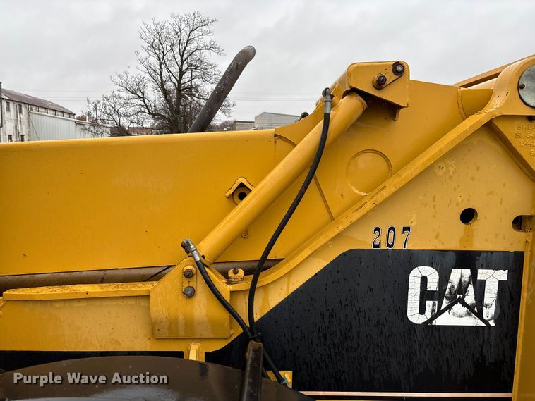 image for item EV3332 1998 Caterpillar TH103 Telehandler