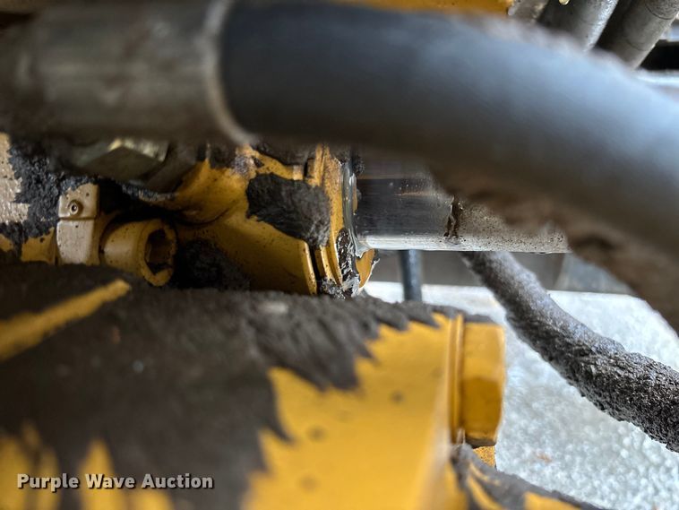 image for item EV3332 1998 Caterpillar TH103 Telehandler