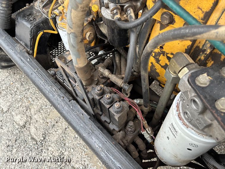 image for item EV3332 1998 Caterpillar TH103 Telehandler