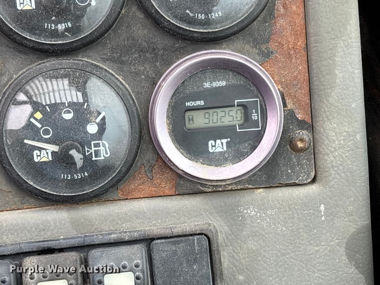 image for item EV3332 1998 Caterpillar TH103 Telehandler
