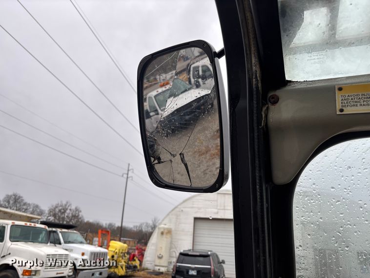 image for item EV3332 1998 Caterpillar TH103 Telehandler