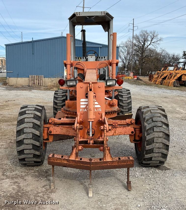 image for item EV3333 Fiat-Allis FG65C Turbo motor grader