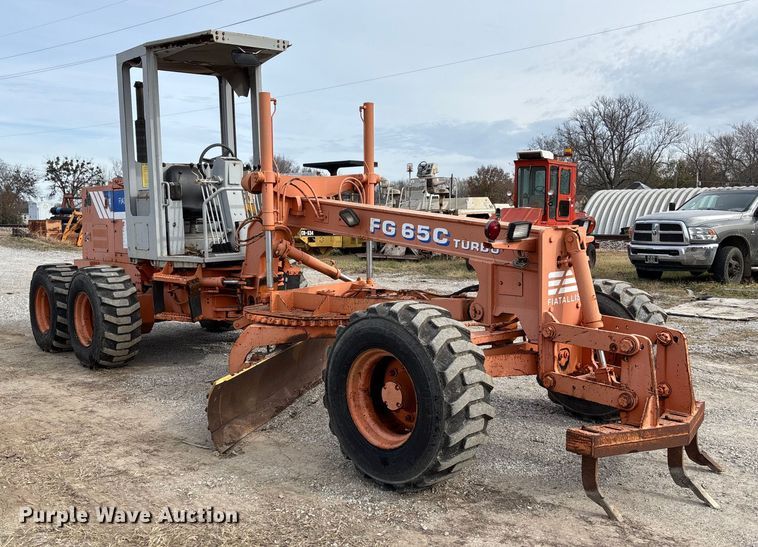 image for item EV3333 Fiat-Allis FG65C Turbo motor grader
