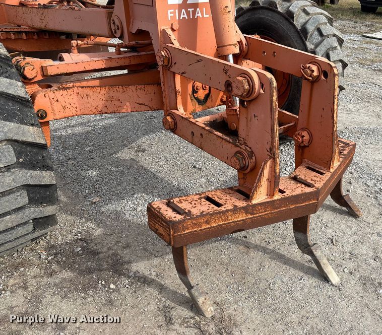 image for item EV3333 Fiat-Allis FG65C Turbo motor grader