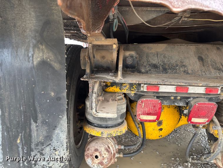 image for item EV3358 1991 Kenworth T800 dump truck