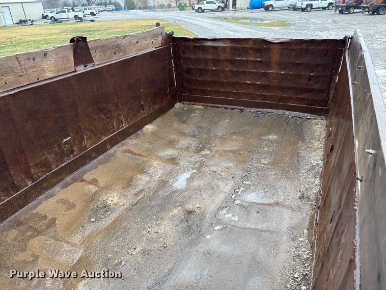 image for item EV3358 1991 Kenworth T800 dump truck