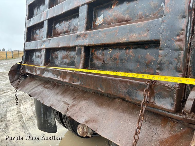 image for item EV3358 1991 Kenworth T800 dump truck