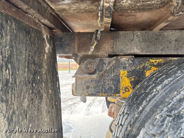 image for item EV3358 1991 Kenworth T800 dump truck