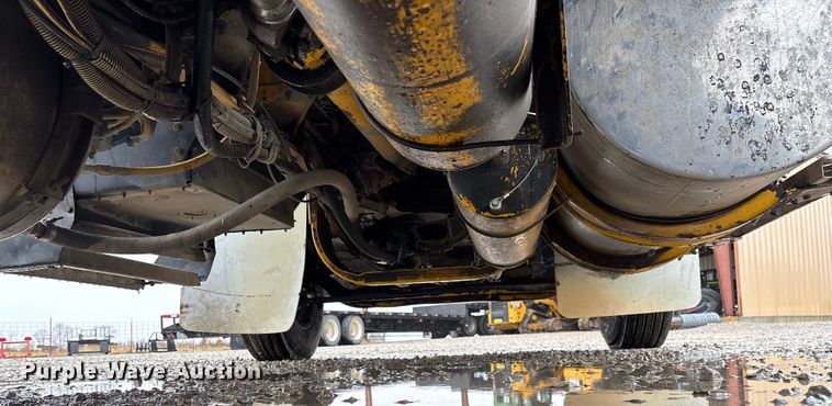 image for item EV3358 1991 Kenworth T800 dump truck