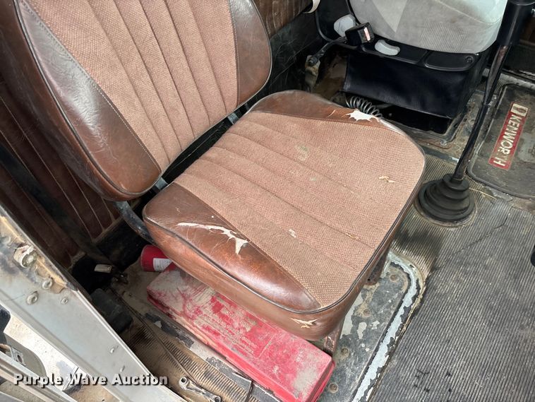 image for item EV3358 1991 Kenworth T800 dump truck