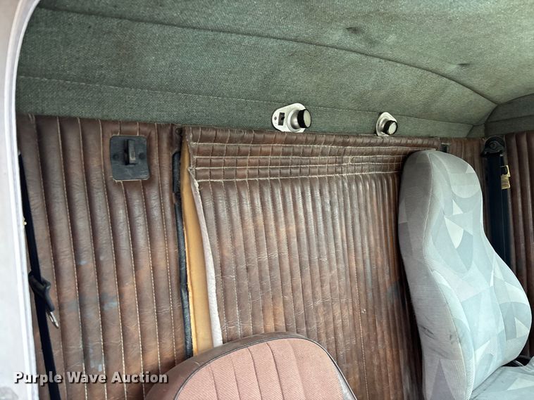 image for item EV3358 1991 Kenworth T800 dump truck