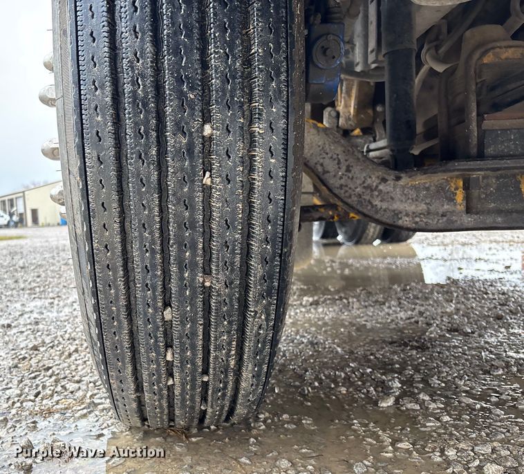 image for item EV3358 1991 Kenworth T800 dump truck