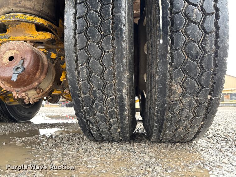 image for item EV3358 1991 Kenworth T800 dump truck