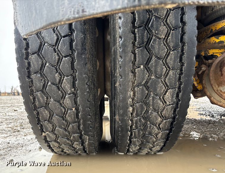 image for item EV3358 1991 Kenworth T800 dump truck