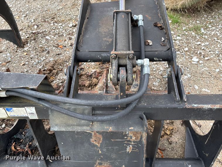 image for item EV3384 Lucas Metal Works 6GSS-12 skid steer grapple bucket