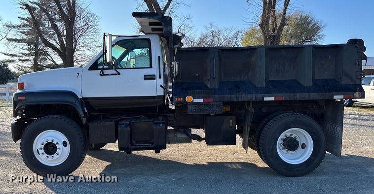 image for item EV3390 1994 Chevrolet Kodiak C6500 dump truck