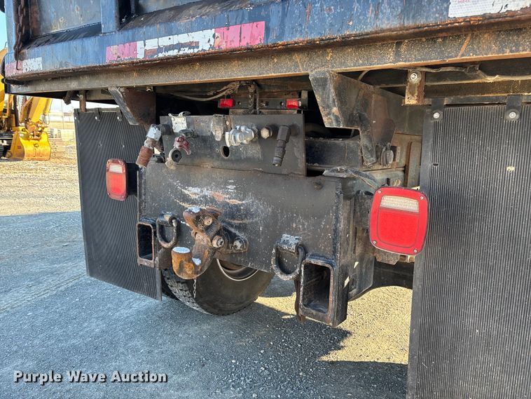 image for item EV3390 1994 Chevrolet Kodiak C6500 dump truck