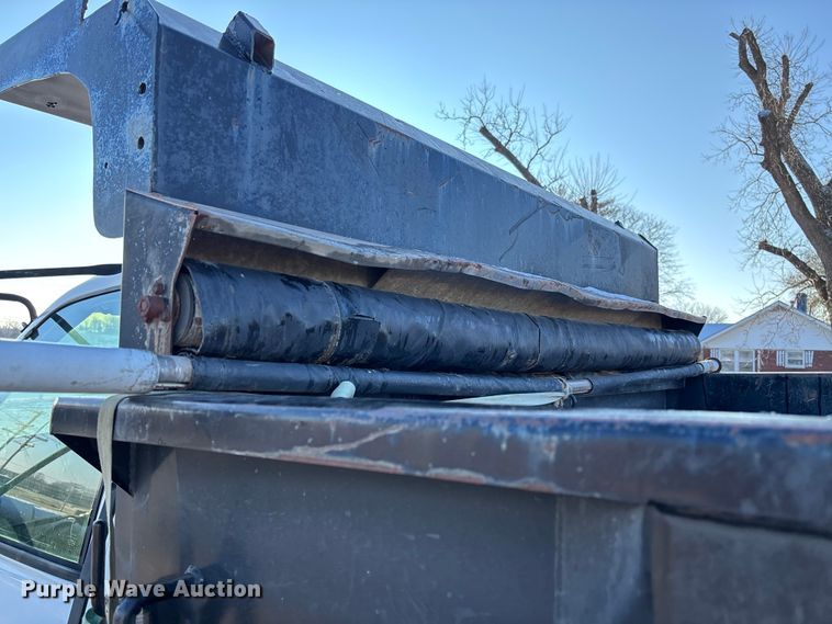 image for item EV3390 1994 Chevrolet Kodiak C6500 dump truck