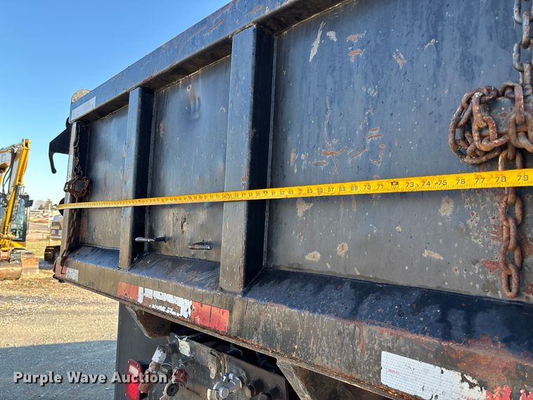 image for item EV3390 1994 Chevrolet Kodiak C6500 dump truck