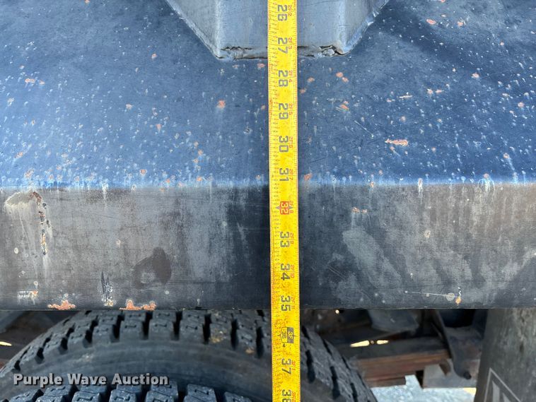 image for item EV3390 1994 Chevrolet Kodiak C6500 dump truck