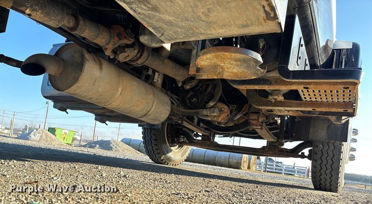 image for item EV3390 1994 Chevrolet Kodiak C6500 dump truck