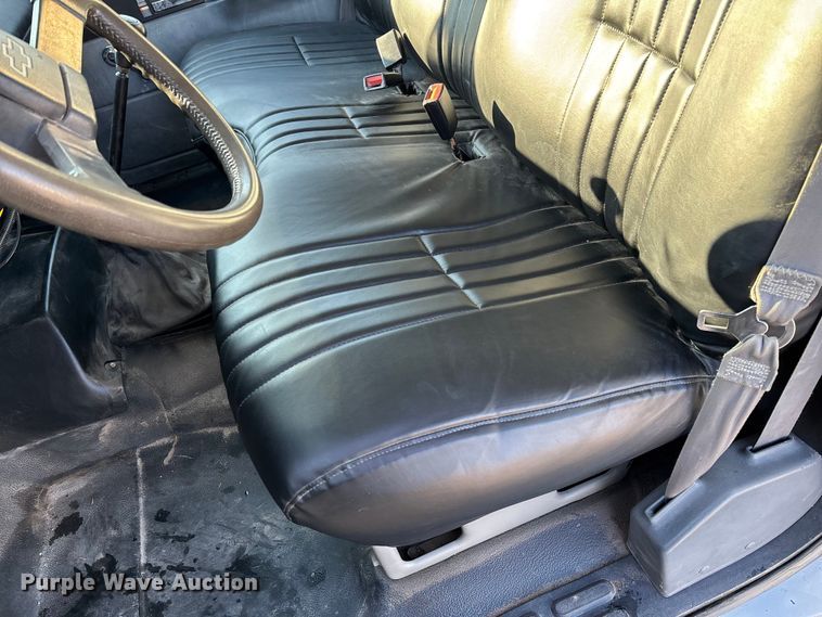 image for item EV3390 1994 Chevrolet Kodiak C6500 dump truck