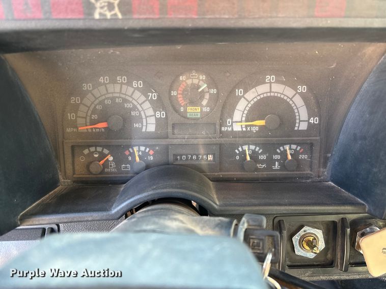 image for item EV3390 1994 Chevrolet Kodiak C6500 dump truck