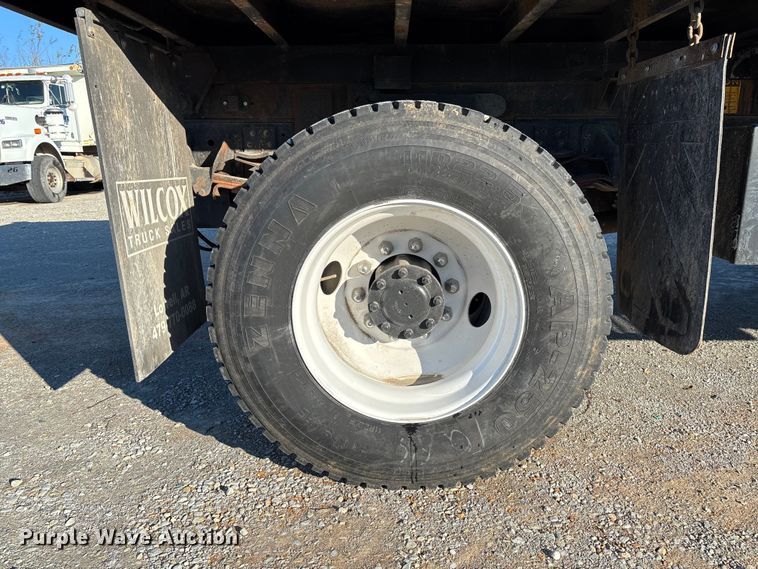 image for item EV3390 1994 Chevrolet Kodiak C6500 dump truck