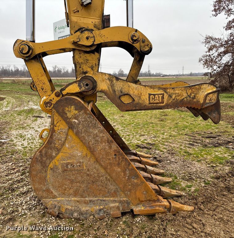 image for item EV3396 2018 Caterpillar 336FL excavator