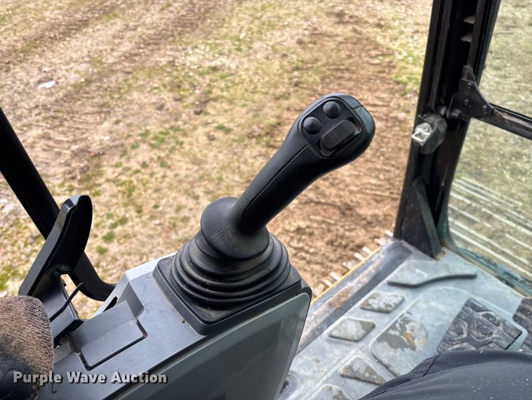 image for item EV3396 2018 Caterpillar 336FL excavator