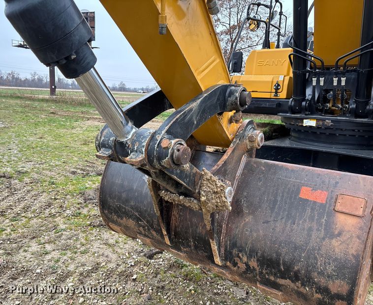 image for item EV3397 2021 Sany SY265C LC long reach excavator