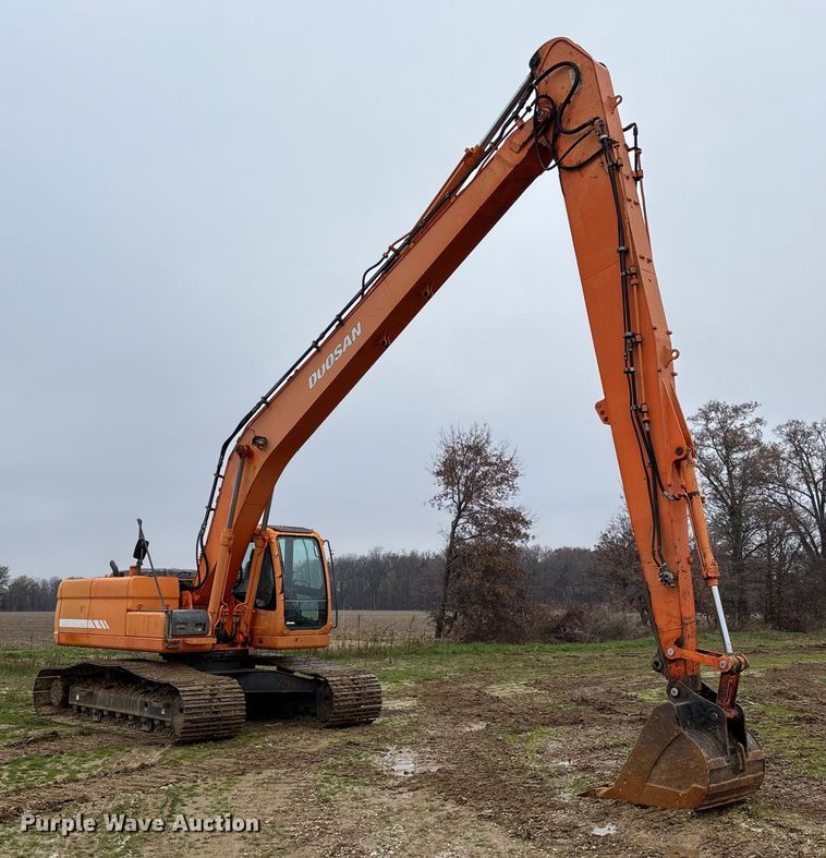 EXCAVADORA 2008 DOOSAN DX225LC
