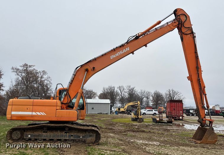 EXCAVADORA 2008 DOOSAN DX225LC