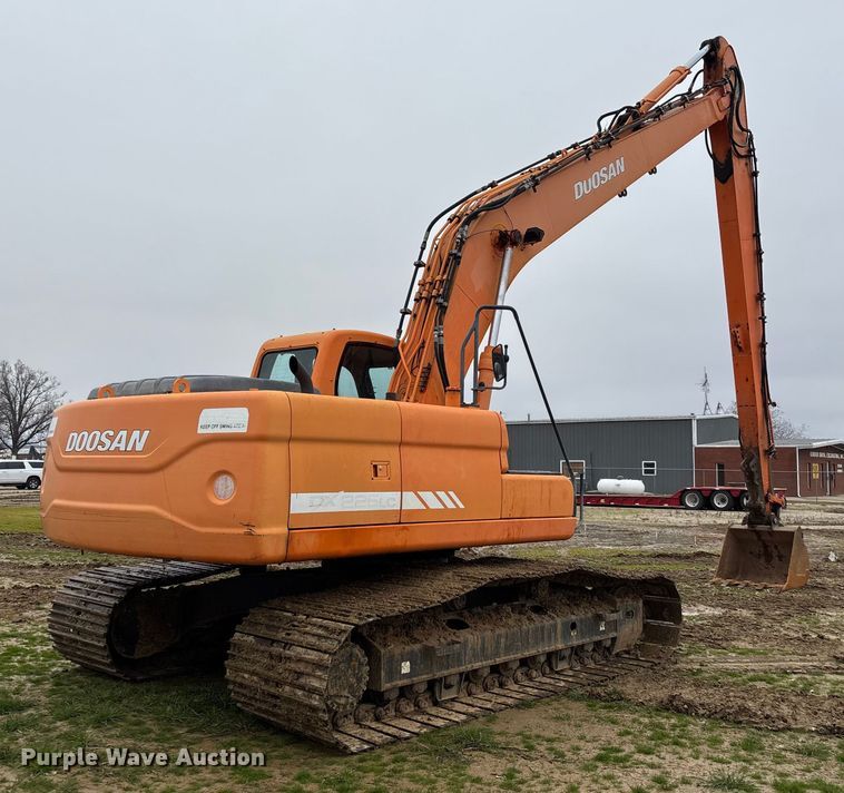 EXCAVADORA 2008 DOOSAN DX225LC