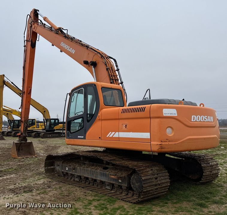 image for item EV3401 2008 Doosan DX225LC long reach excavator