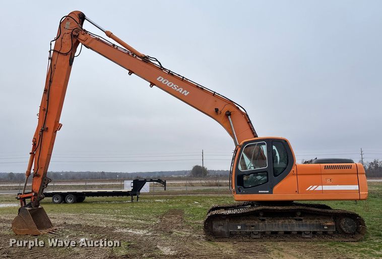 image for item EV3401 2008 Doosan DX225LC long reach excavator