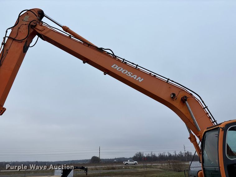 image for item EV3401 2008 Doosan DX225LC long reach excavator