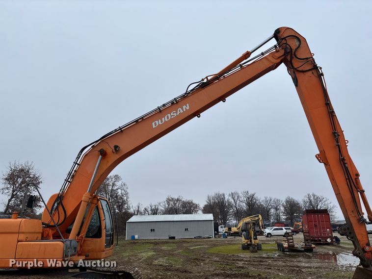 image for item EV3401 2008 Doosan DX225LC long reach excavator