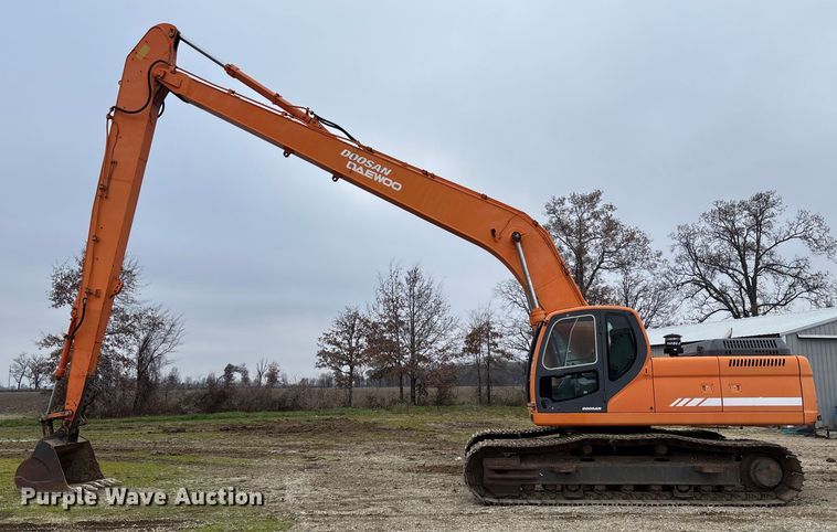 image for item EV3404 2006 Doosan DX300LC long reach excavator