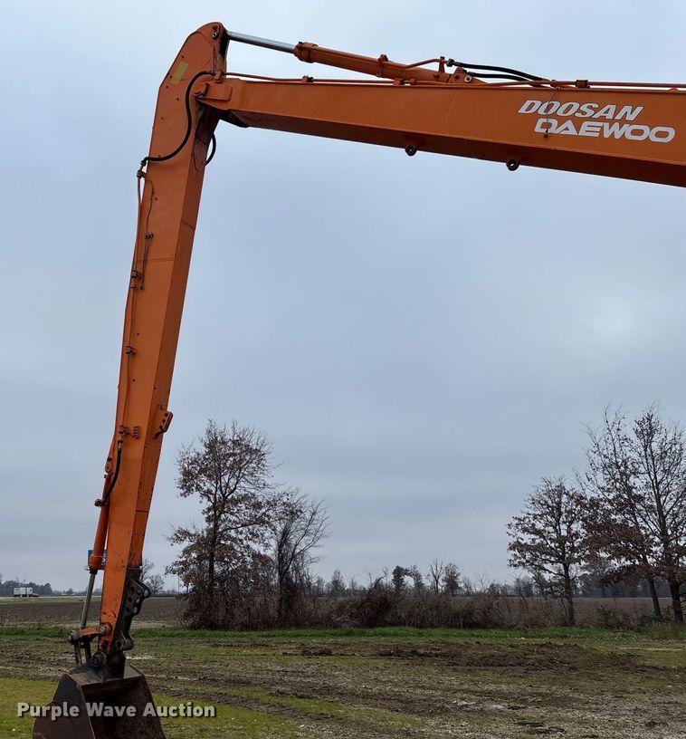 image for item EV3404 2006 Doosan DX300LC long reach excavator