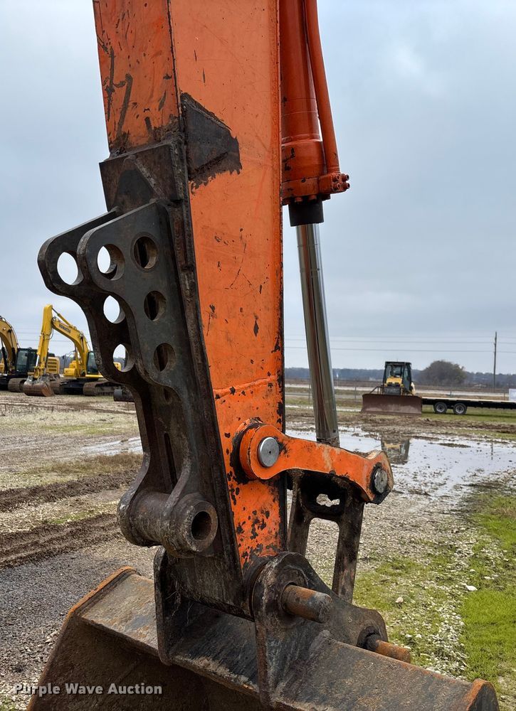 image for item EV3404 2006 Doosan DX300LC long reach excavator