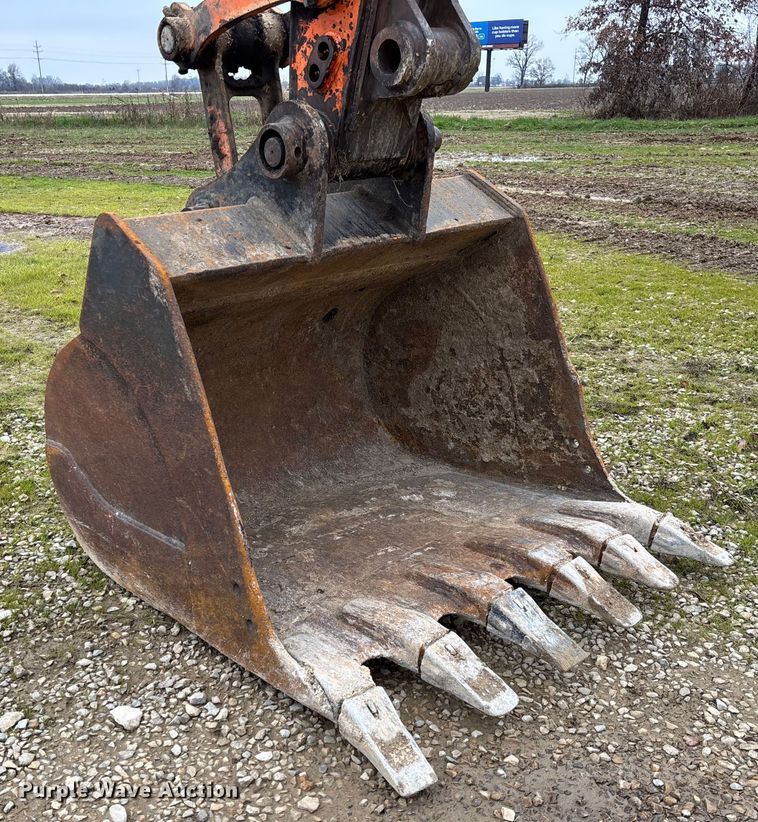 image for item EV3404 2006 Doosan DX300LC long reach excavator