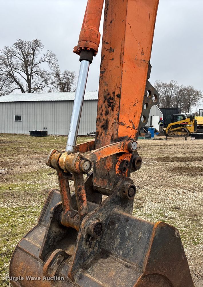 image for item EV3404 2006 Doosan DX300LC long reach excavator