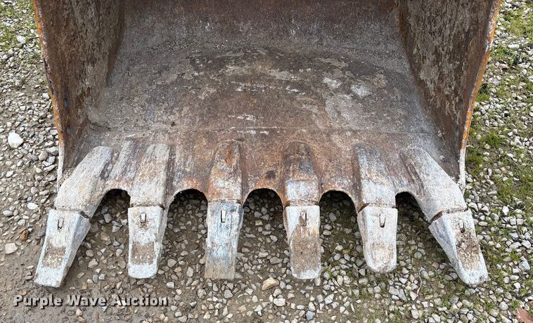 image for item EV3404 2006 Doosan DX300LC long reach excavator