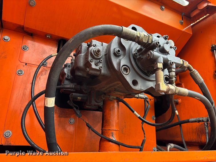 image for item EV3404 2006 Doosan DX300LC long reach excavator